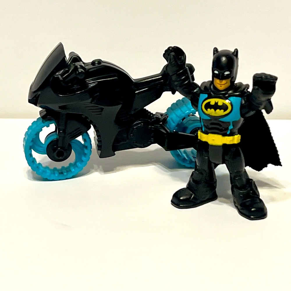 Batman Black & Blue Bat Cycle and Action Figure - DC Kids Toy